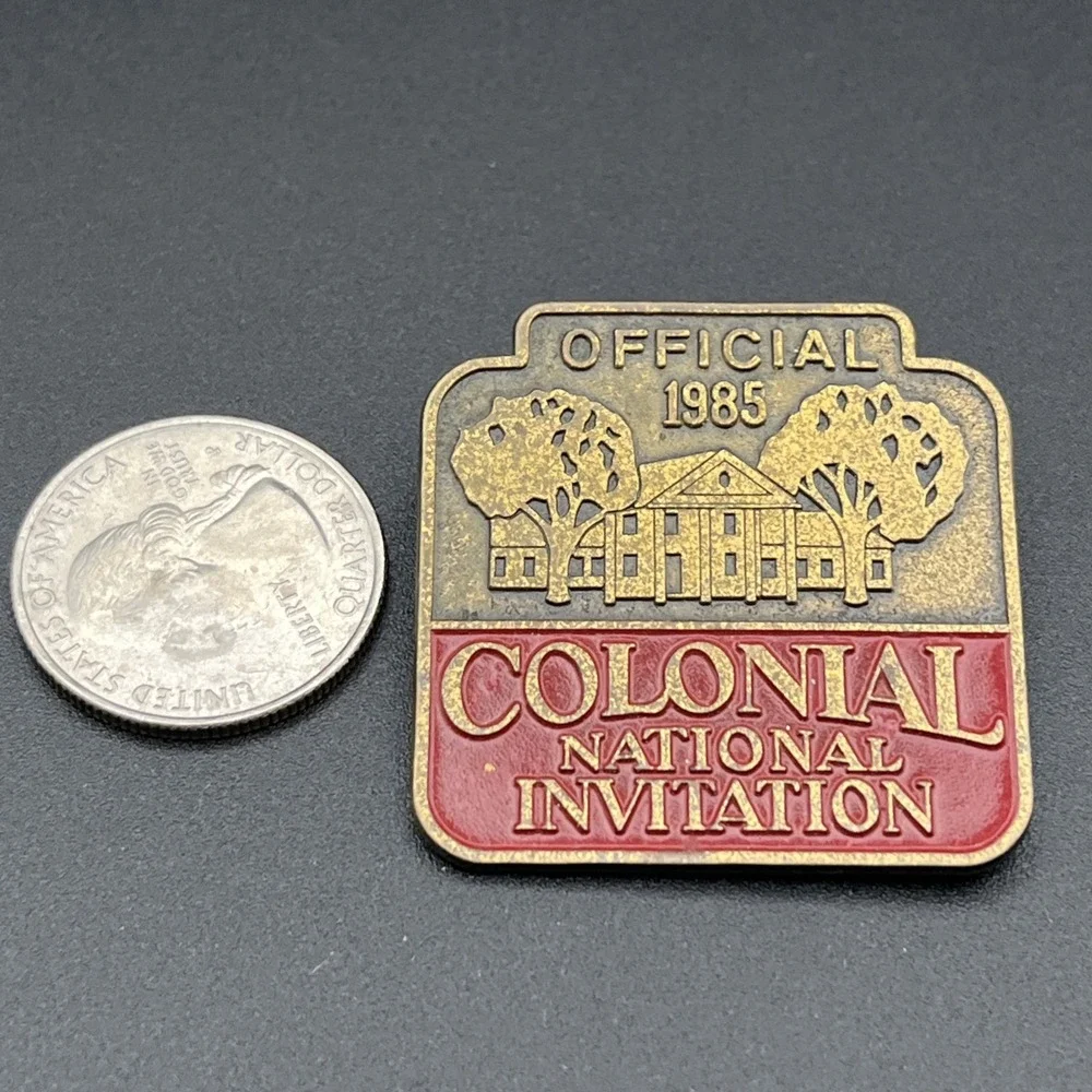 1985 Colonial National Invitation PGA Golf Official Badge Pin‎